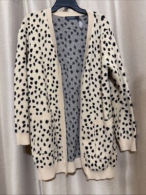 Merokeety Cream Cardigan with Black Leopard Spots